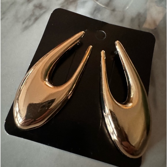🆕 U large drop earrings - Picture 2 of 12